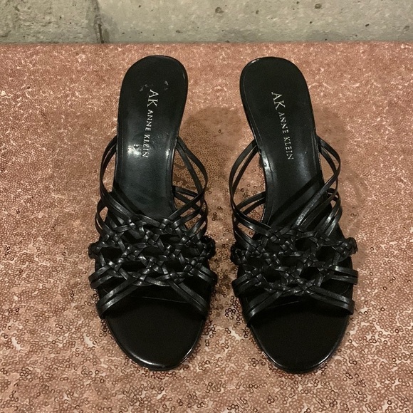 ANNE KLEIN BLACK AKANIA STRAPPY OPEN TOE HEELS - SIZE 6 - Picture 1 of 8